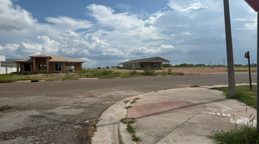 8215 Mejia Rd, Laredo, Texas 78043, ,Land,For Sale,8215 Mejia Rd,20255519