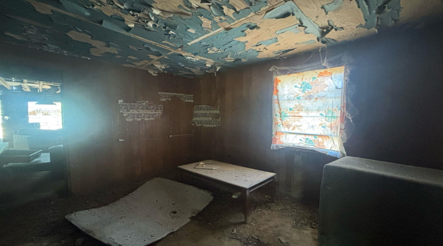 2206 S Smith Ave, Laredo, Texas 78046, 2 Bedrooms Bedrooms, 5 Rooms Rooms,1 BathroomBathrooms,Residential,For Sale,2206 S Smith Ave,20255522