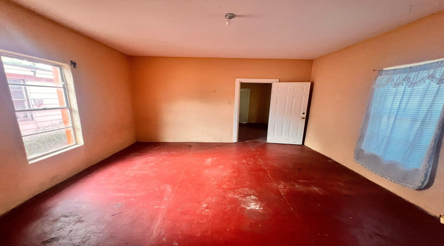 406 Grant St, Laredo, Texas 78040, 3 Bedrooms Bedrooms, 5 Rooms Rooms,2 BathroomsBathrooms,Residential,For Sale,406 Grant St,20255523