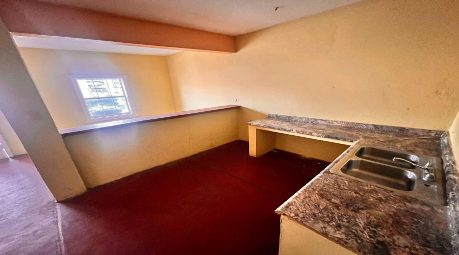 406 Grant St, Laredo, Texas 78040, 3 Bedrooms Bedrooms, 5 Rooms Rooms,2 BathroomsBathrooms,Residential,For Sale,406 Grant St,20255523