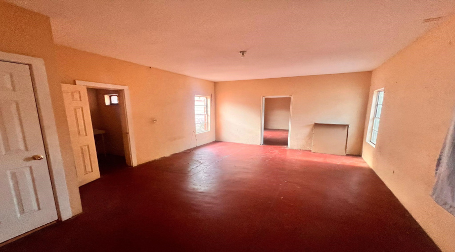 406 Grant St, Laredo, Texas 78040, 3 Bedrooms Bedrooms, 5 Rooms Rooms,2 BathroomsBathrooms,Residential,For Sale,406 Grant St,20255523