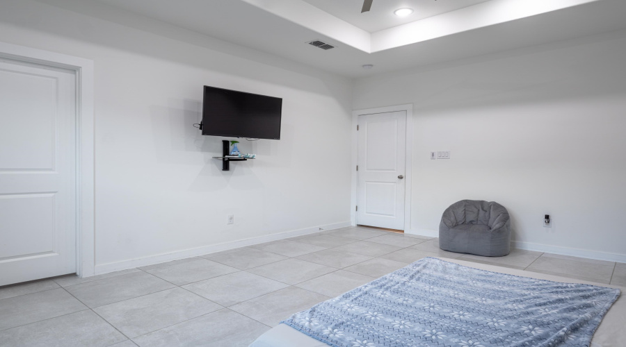 621 Journey Loop, Laredo, Texas 78045, 3 Bedrooms Bedrooms, 5 Rooms Rooms,2 BathroomsBathrooms,Residential,For Sale,621 Journey Loop,20255525