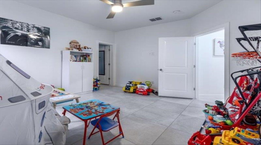 621 Journey Loop, Laredo, Texas 78045, 3 Bedrooms Bedrooms, 5 Rooms Rooms,2 BathroomsBathrooms,Residential,For Sale,621 Journey Loop,20255525