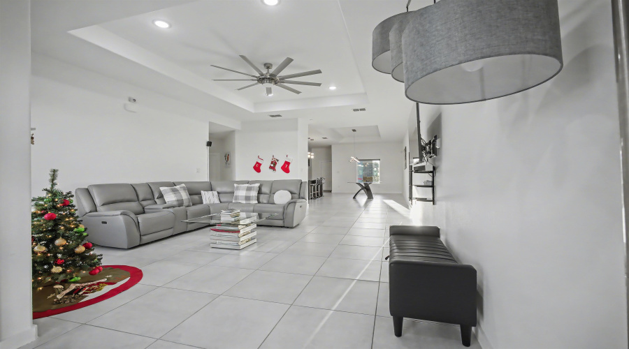 621 Journey Loop, Laredo, Texas 78045, 3 Bedrooms Bedrooms, 5 Rooms Rooms,2 BathroomsBathrooms,Residential,For Sale,621 Journey Loop,20255525