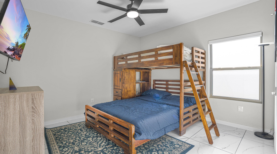 1111 Morocoy Dr., Laredo, Texas 78046, 3 Bedrooms Bedrooms, 5 Rooms Rooms,2 BathroomsBathrooms,Residential,For Sale,1111 Morocoy Dr.,20255526