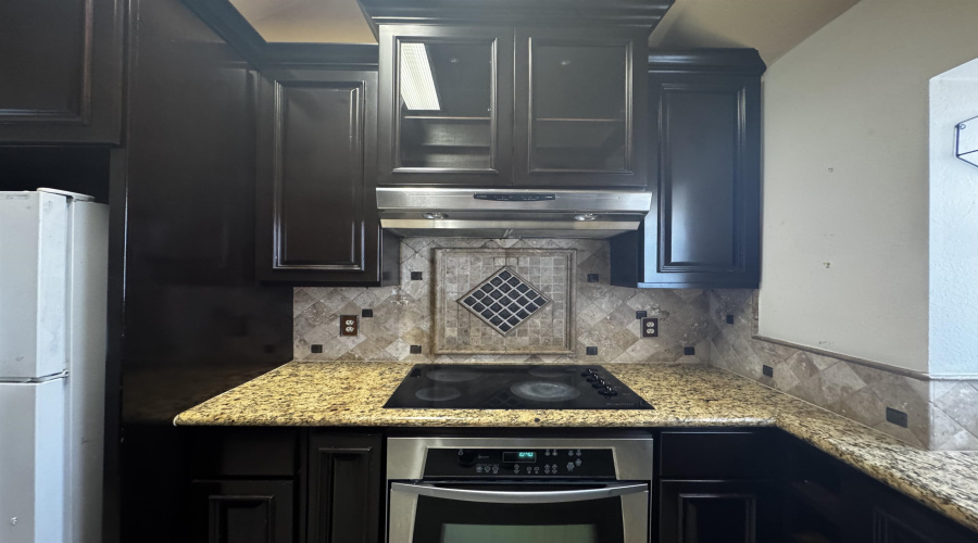 1808 Denmark Ln, Laredo, Texas 78045, 3 Bedrooms Bedrooms, 5 Rooms Rooms,2 BathroomsBathrooms,Residential,For Rent,1808 Denmark Ln,20255528