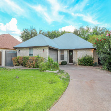 1215 St Patrick Dr, Laredo, Texas 78045, 3 Bedrooms Bedrooms, 7 Rooms Rooms,3 BathroomsBathrooms,Residential,For Sale,1215 St Patrick Dr,20254431