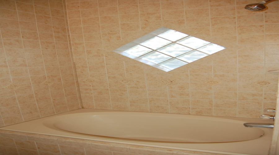 230 Newcastle Dr, Laredo, Texas 78041-2707, 3 Bedrooms Bedrooms, 5 Rooms Rooms,2 BathroomsBathrooms,Residential,For Rent,230 Newcastle Dr,20255532