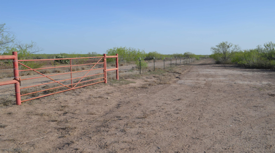 2397 Ranch Road 6092E, Laredo, Texas 78046, ,Land,For Sale,2397 Ranch Road 6092E,20255530
