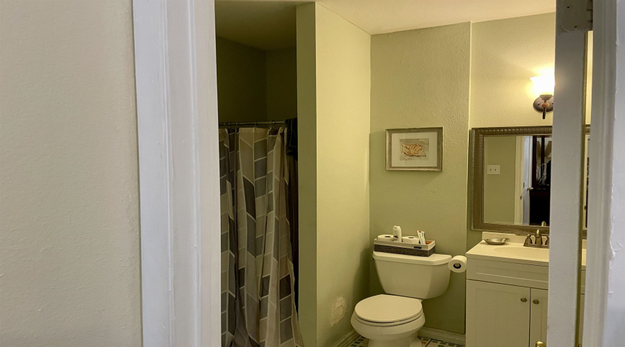 2815 Diaz St, Laredo, Texas 78043, 4 Bedrooms Bedrooms, 7 Rooms Rooms,2 BathroomsBathrooms,Residential,For Sale,2815 Diaz St,20255536