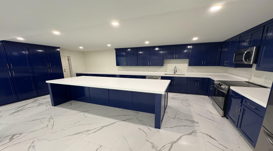 13 Royale Cir, Laredo, Texas 78041, 3 Bedrooms Bedrooms, 8 Rooms Rooms,2 BathroomsBathrooms,Residential,For Sale,13 Royale Cir,20255540