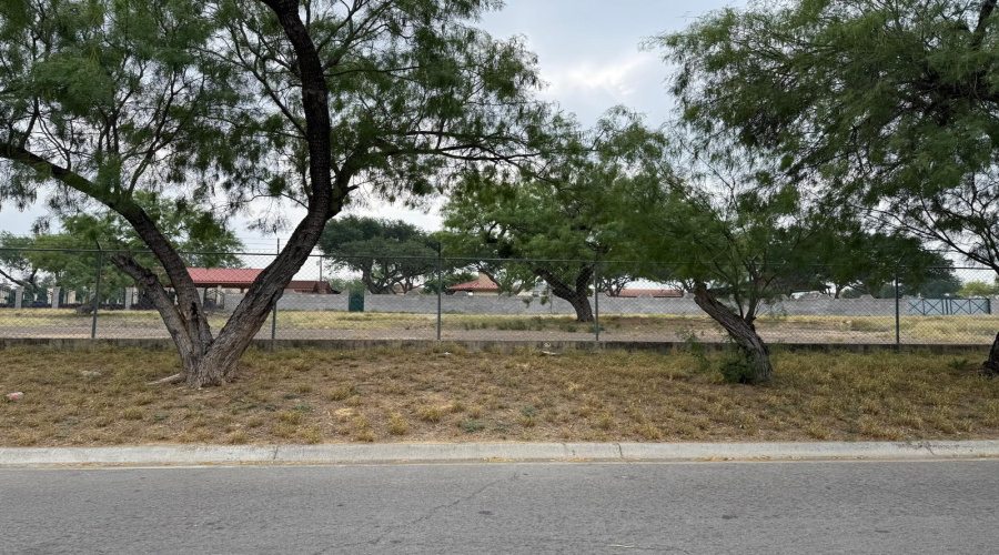 2601 Monterrey St, Laredo, Texas 78046-0000, ,Land,For Sale,2601 Monterrey St,20252000