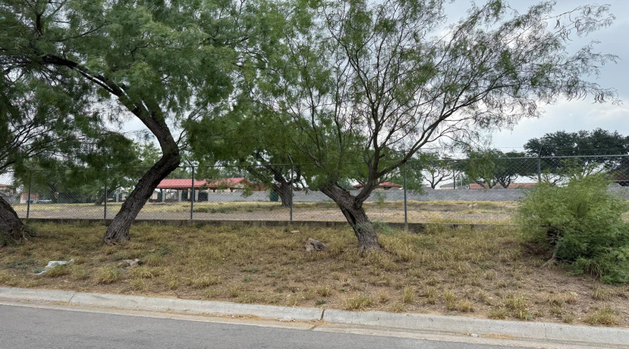 2601 Monterrey St, Laredo, Texas 78046-0000, ,Land,For Sale,2601 Monterrey St,20252000