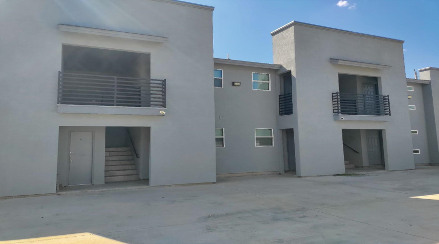 2103 Napoleon St, Laredo, Texas 78043, 2 Bedrooms Bedrooms, 3 Rooms Rooms,1 BathroomBathrooms,Residential,For Sale,2103 Napoleon St,20255549