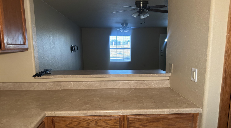 2801 S Bartlett Ave, Laredo, Texas 78046, 2 Bedrooms Bedrooms, 4 Rooms Rooms,1 BathroomBathrooms,Residential,For Rent,2801 S Bartlett Ave,20255553