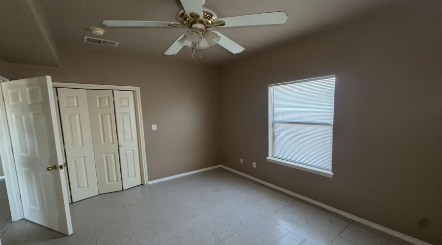 4502 Llano Rd, Laredo, Texas 78046, 2 Bedrooms Bedrooms, 4 Rooms Rooms,1 BathroomBathrooms,Residential,For Rent,4502 Llano Rd,20255555