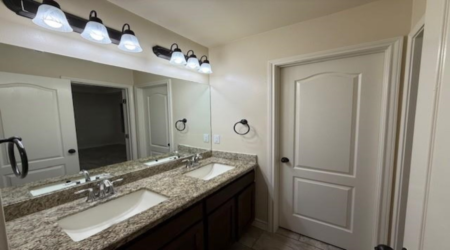 2421 Lucia Ct, Laredo, Texas 78041, 3 Bedrooms Bedrooms, 5 Rooms Rooms,2 BathroomsBathrooms,Residential,For Rent,2421 Lucia Ct,20255557