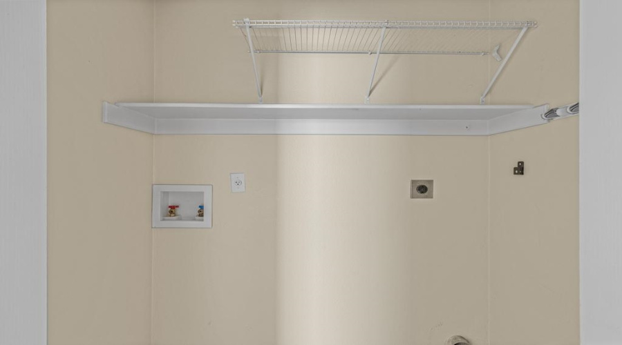 5410 Marcella Ave, Laredo, Texas 78041, 2 Bedrooms Bedrooms, 4 Rooms Rooms,2 BathroomsBathrooms,Residential,For Rent,5410 Marcella Ave,20255558