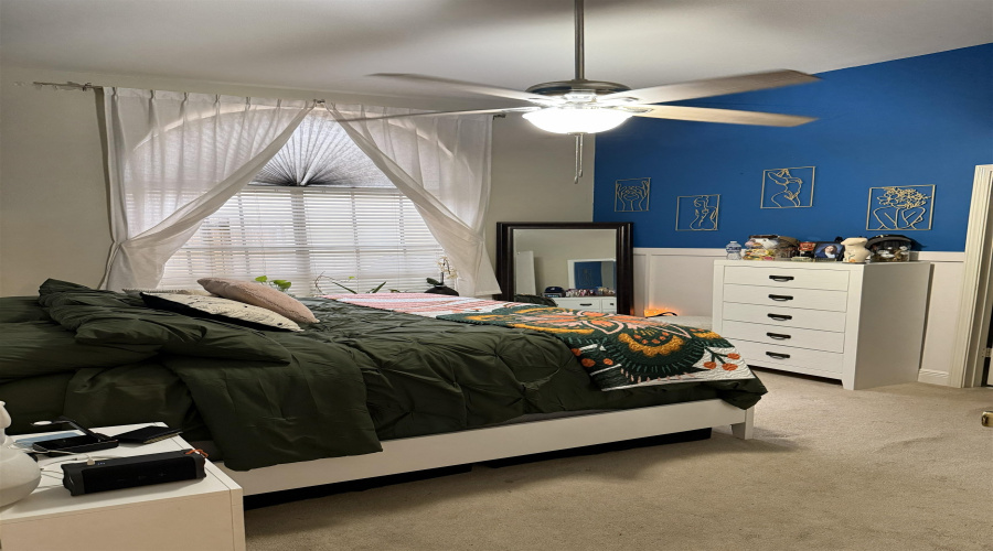 1409 Alameda Dr, Laredo, Texas 78045, 5 Bedrooms Bedrooms, 8 Rooms Rooms,2 BathroomsBathrooms,Residential,For Sale,1409 Alameda Dr,20255560