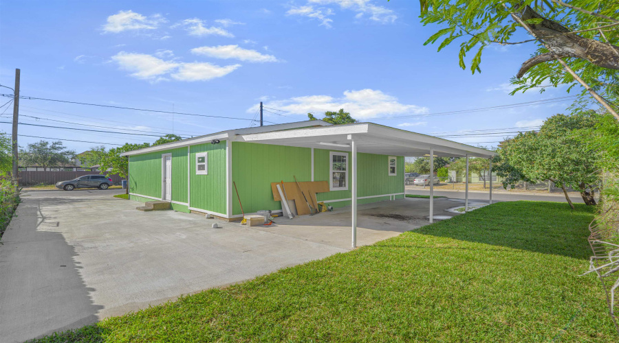 2320 Burnside St, Laredo, Texas 78040, 4 Bedrooms Bedrooms, 6 Rooms Rooms,1 BathroomBathrooms,Residential,For Sale,2320 Burnside St,20255566