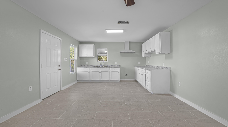 2320 Burnside St, Laredo, Texas 78040, 4 Bedrooms Bedrooms, 6 Rooms Rooms,1 BathroomBathrooms,Residential,For Sale,2320 Burnside St,20255566