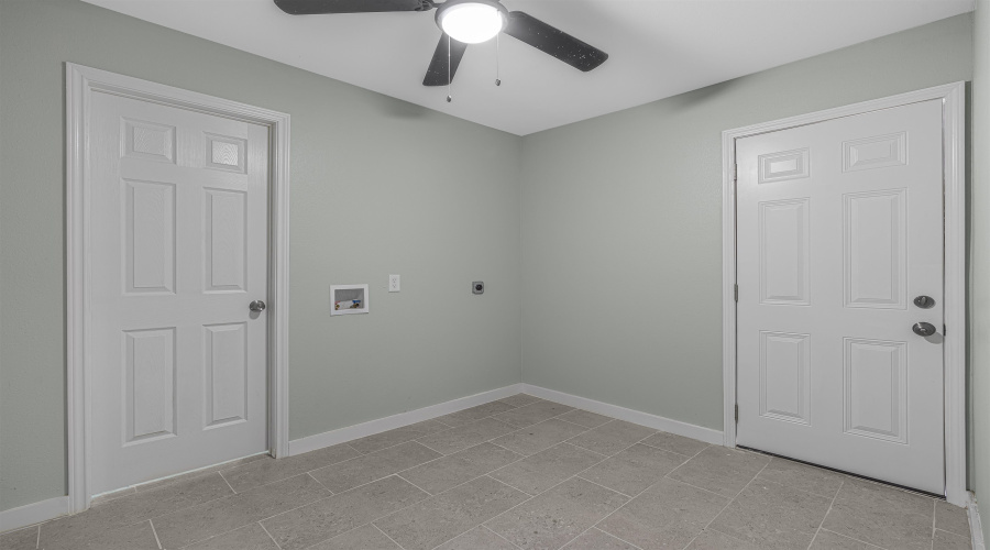 2320 Burnside St, Laredo, Texas 78040, 4 Bedrooms Bedrooms, 6 Rooms Rooms,1 BathroomBathrooms,Residential,For Sale,2320 Burnside St,20255566