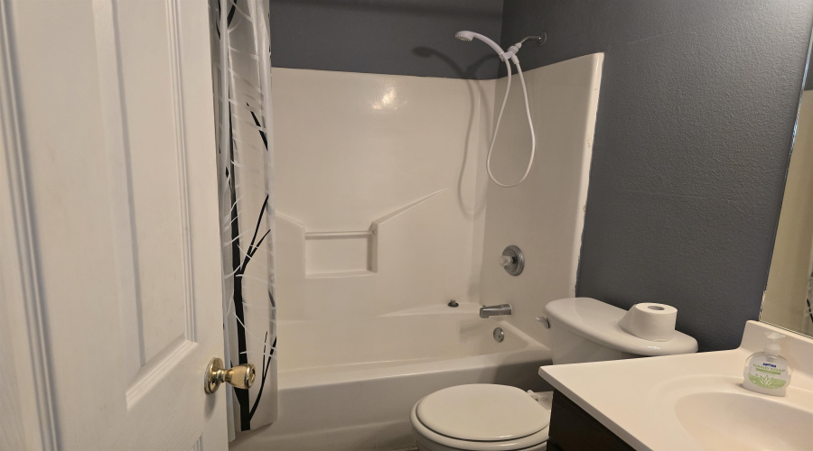 1749 Aransas Pass Dr, Laredo, Texas 78045-8464, 4 Bedrooms Bedrooms, 7 Rooms Rooms,3 BathroomsBathrooms,Residential,For Sale,1749 Aransas Pass Dr,20255568