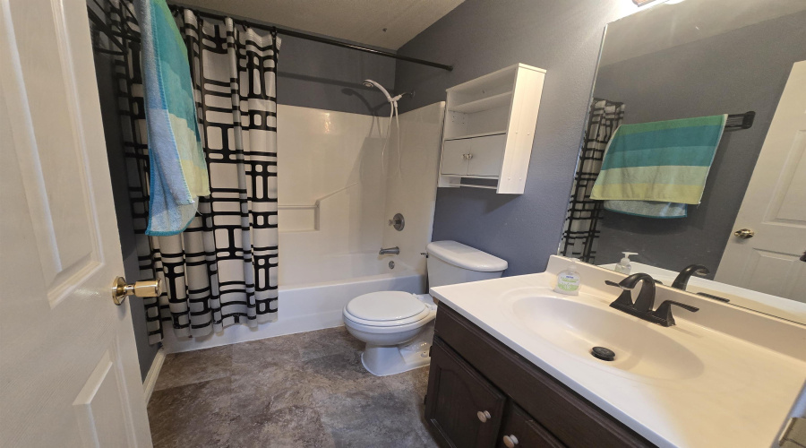 1749 Aransas Pass Dr, Laredo, Texas 78045-8464, 4 Bedrooms Bedrooms, 7 Rooms Rooms,3 BathroomsBathrooms,Residential,For Sale,1749 Aransas Pass Dr,20255568