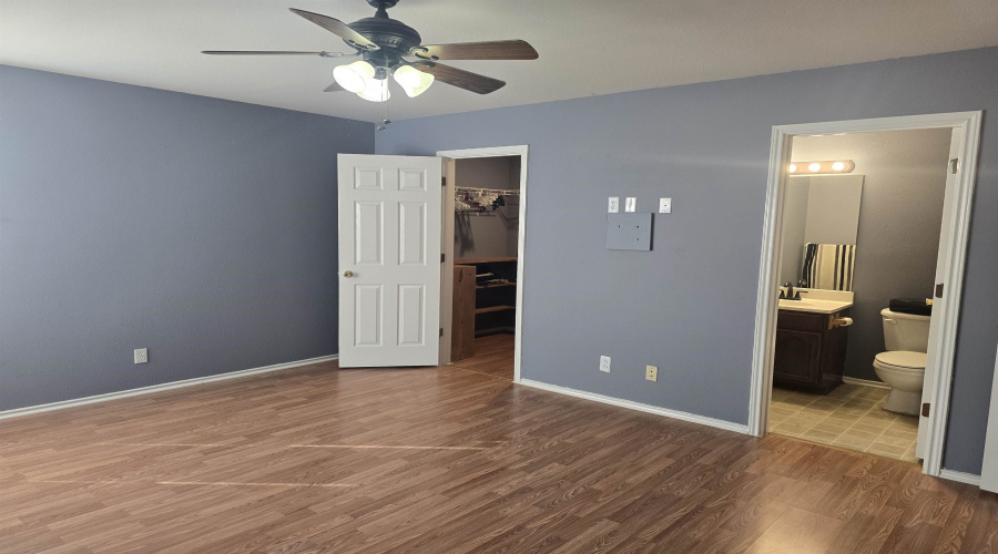 1749 Aransas Pass Dr, Laredo, Texas 78045-8464, 4 Bedrooms Bedrooms, 7 Rooms Rooms,3 BathroomsBathrooms,Residential,For Sale,1749 Aransas Pass Dr,20255568