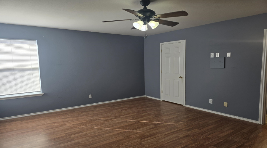 1749 Aransas Pass Dr, Laredo, Texas 78045-8464, 4 Bedrooms Bedrooms, 7 Rooms Rooms,3 BathroomsBathrooms,Residential,For Sale,1749 Aransas Pass Dr,20255568