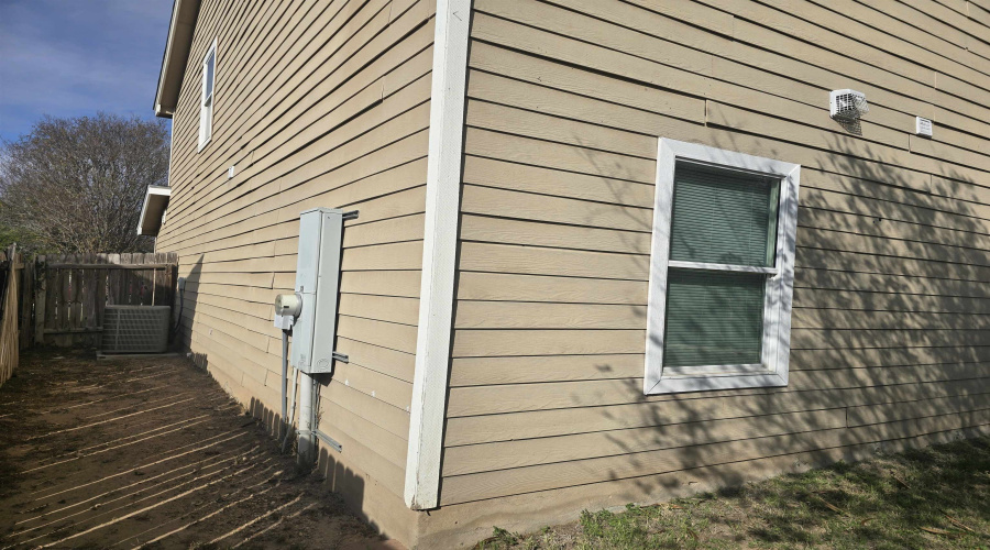 1749 Aransas Pass Dr, Laredo, Texas 78045-8464, 4 Bedrooms Bedrooms, 7 Rooms Rooms,3 BathroomsBathrooms,Residential,For Sale,1749 Aransas Pass Dr,20255568