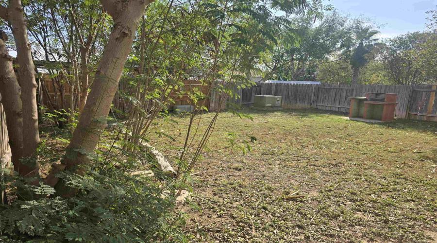 1749 Aransas Pass Dr, Laredo, Texas 78045-8464, 4 Bedrooms Bedrooms, 7 Rooms Rooms,3 BathroomsBathrooms,Residential,For Sale,1749 Aransas Pass Dr,20255568