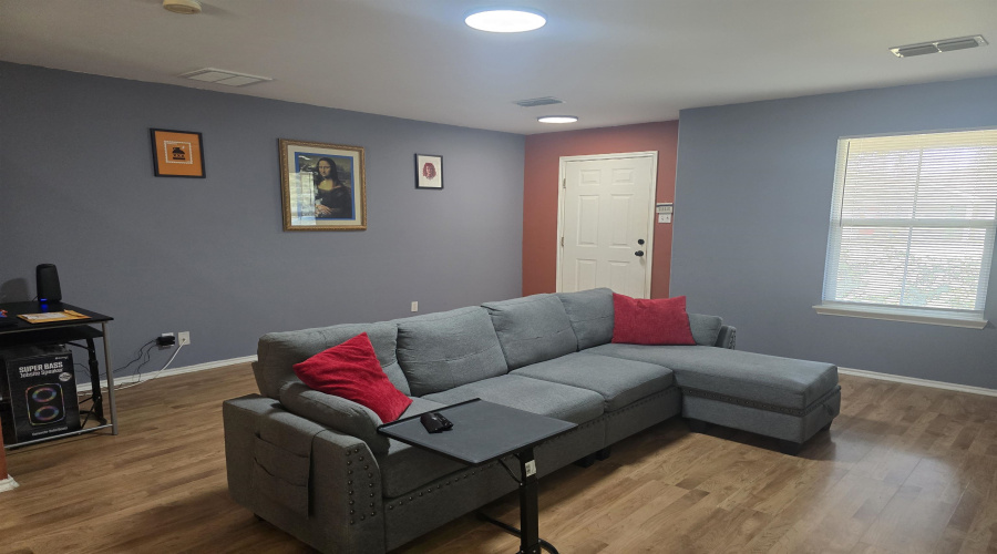 1749 Aransas Pass Dr, Laredo, Texas 78045-8464, 4 Bedrooms Bedrooms, 7 Rooms Rooms,3 BathroomsBathrooms,Residential,For Sale,1749 Aransas Pass Dr,20255568