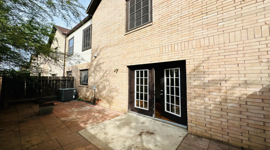 2445 Monarch Dr, Laredo, Texas 78045, 3 Bedrooms Bedrooms, 7 Rooms Rooms,2 BathroomsBathrooms,Residential,For Rent,2445 Monarch Dr,20255569