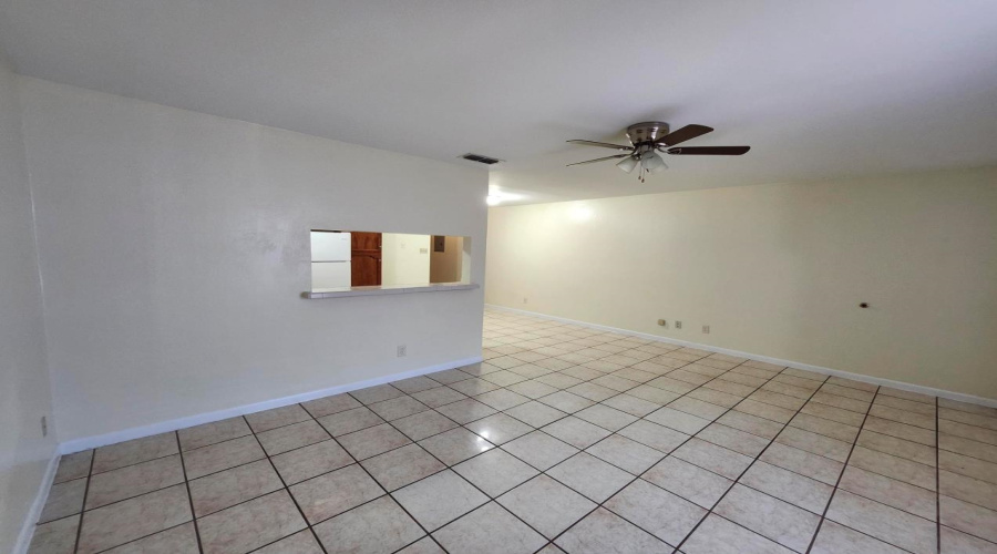 3005 Reynolds St, Laredo, Texas 78043, 2 Bedrooms Bedrooms, 2 Rooms Rooms,1 BathroomBathrooms,Residential,For Rent,3005 Reynolds St,20255570