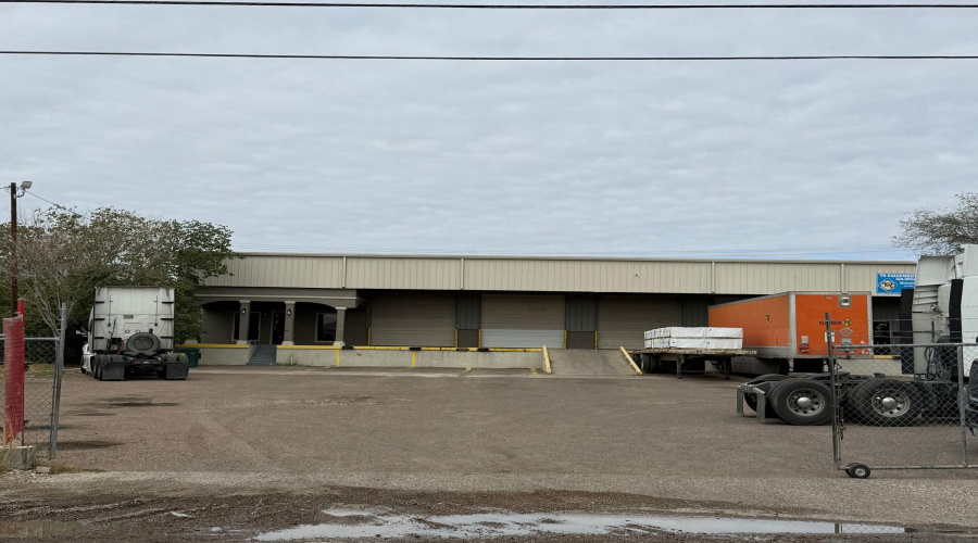 308 Enterprise St, laredo, Texas 78045, 1 Bedroom Bedrooms, 6 Rooms Rooms,3 BathroomsBathrooms,Commercial/industrial,For Rent,308 Enterprise St,20260003