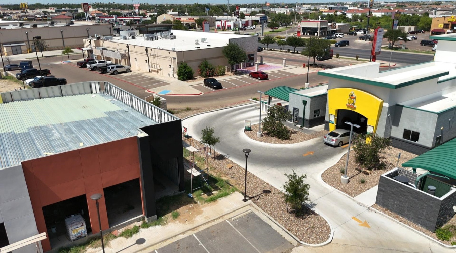 7518 McPherson Rd, Laredo, Texas 78041, 1 Room Rooms,Commercial retail/office,For Sale,7518 McPherson Rd,20253541