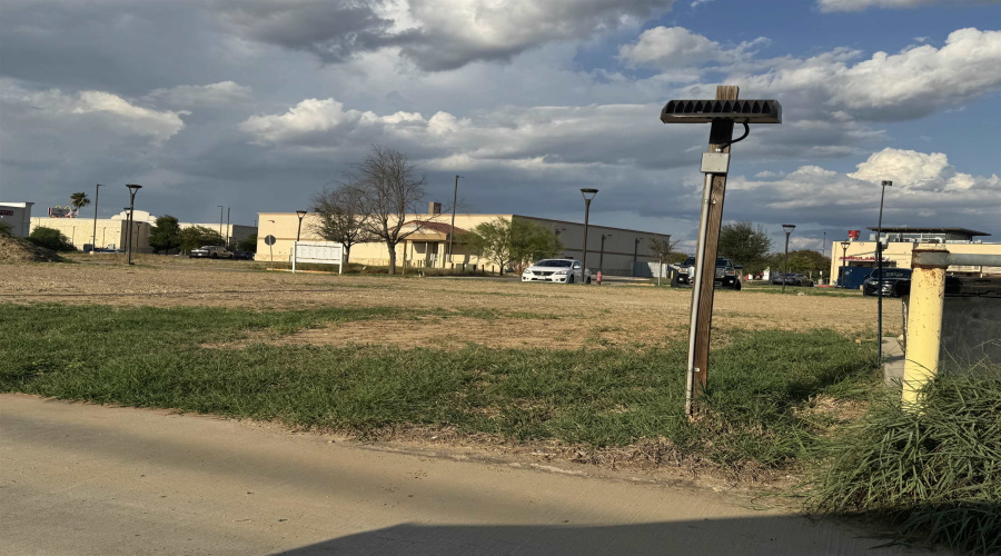7518 McPherson Rd, Laredo, Texas 78041, ,Land,For Sale,7518 McPherson Rd,20254190