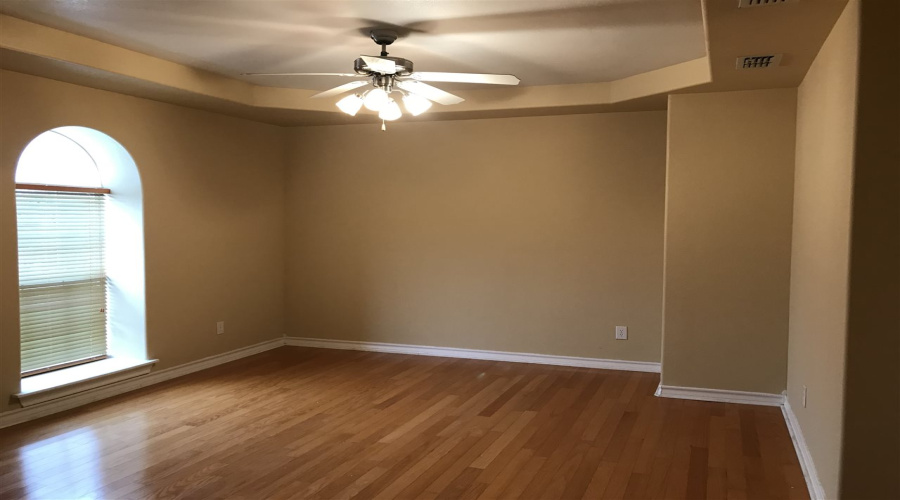 1000 Ranchway Dr, Laredo, Texas 78045, 3 Bedrooms Bedrooms, 7 Rooms Rooms,3 BathroomsBathrooms,Residential,For Rent,1000 Ranchway Dr,20260007