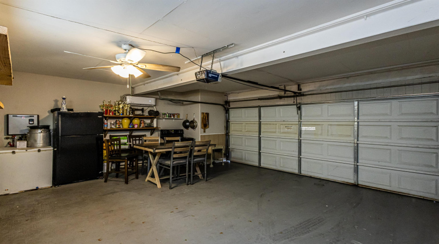 2502 E Montgomery St, Laredo, Texas 78043, 3 Bedrooms Bedrooms, 7 Rooms Rooms,3 BathroomsBathrooms,Residential,For Sale,2502 E Montgomery St,20260008