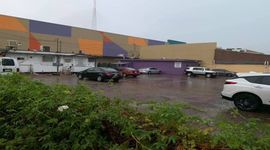 1404 Zaragoza St, Laredo, Texas 78040, 1 Room Rooms,1 BathroomBathrooms,Commercial retail/office,For Sale,1404 Zaragoza St,20260019