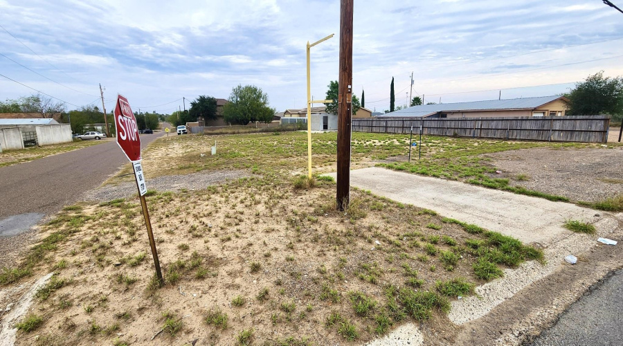 1602 Zapata Ave., Zapata, Texas 78076, ,Land,For Sale,1602 Zapata Ave.,20260011