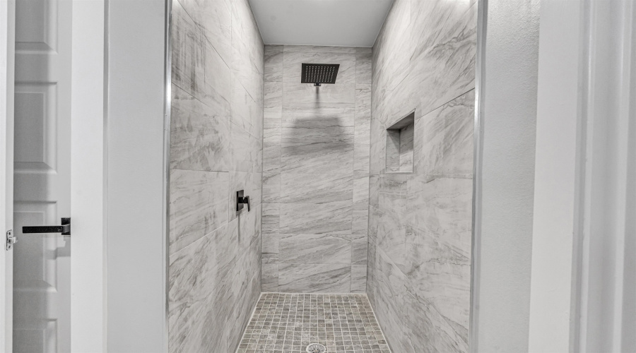 128 Lusitano Dr., Laredo, Texas 78046, 3 Bedrooms Bedrooms, 5 Rooms Rooms,2 BathroomsBathrooms,Residential,For Sale,128 Lusitano Dr.,20260009