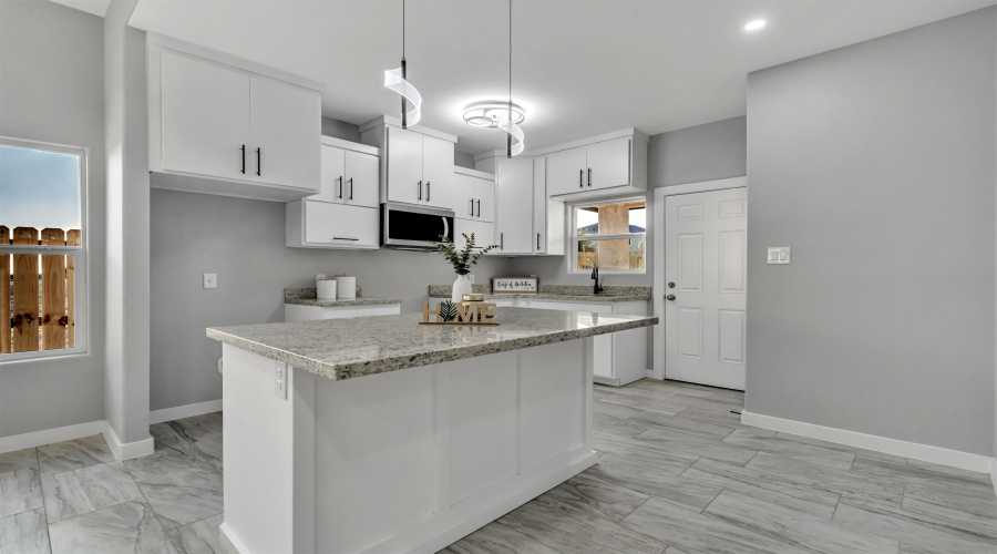 128 Lusitano Dr., Laredo, Texas 78046, 3 Bedrooms Bedrooms, 5 Rooms Rooms,2 BathroomsBathrooms,Residential,For Sale,128 Lusitano Dr.,20260009