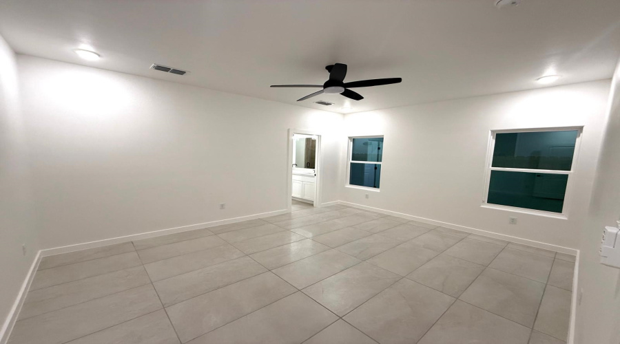 1003 Amezquita Dr., Laredo, Texas 78045, 4 Bedrooms Bedrooms, 7 Rooms Rooms,2 BathroomsBathrooms,Residential,For Rent,1003 Amezquita Dr.,20260010