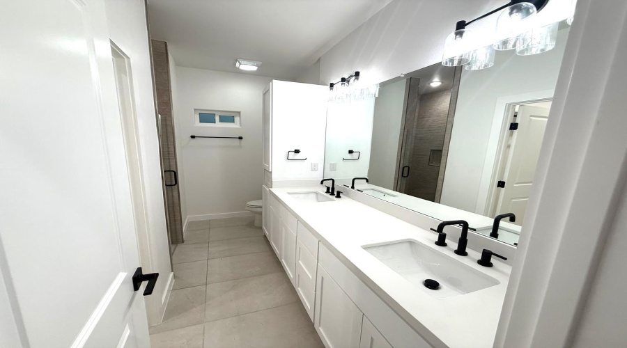 1003 Amezquita Dr., Laredo, Texas 78045, 4 Bedrooms Bedrooms, 7 Rooms Rooms,2 BathroomsBathrooms,Residential,For Rent,1003 Amezquita Dr.,20260010