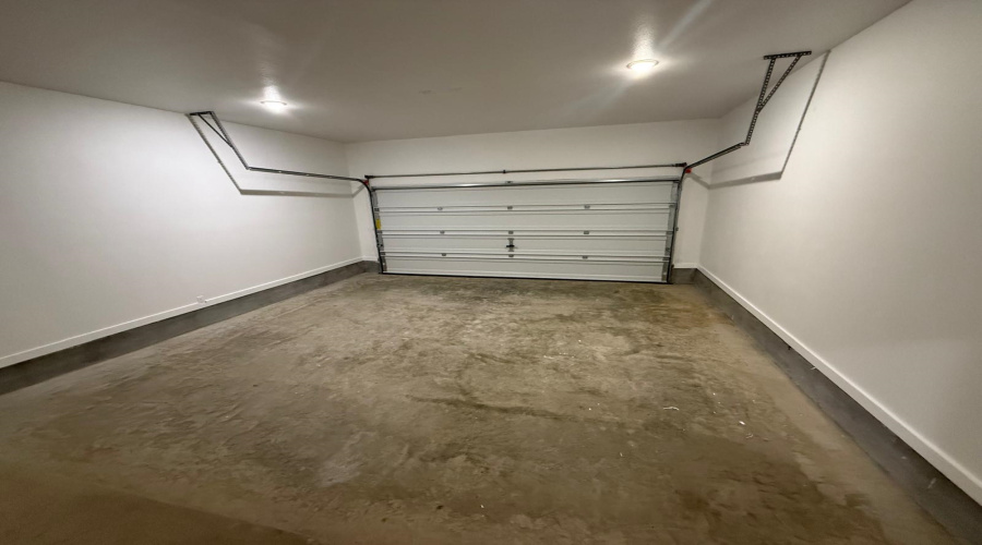 1003 Amezquita Dr., Laredo, Texas 78045, 4 Bedrooms Bedrooms, 7 Rooms Rooms,2 BathroomsBathrooms,Residential,For Rent,1003 Amezquita Dr.,20260010