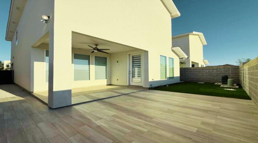 7506 Cresta Bella Street, Laredo, Texas 78041, 3 Bedrooms Bedrooms, 4 Rooms Rooms,2 BathroomsBathrooms,Residential,For Rent,7506 Cresta Bella Street,20260012