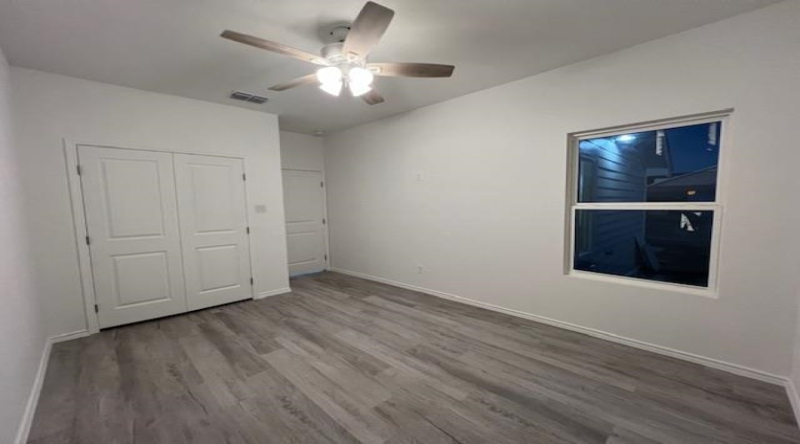 401 W Elm St, LAREDO, Texas 78040, 2 Bedrooms Bedrooms, 3 Rooms Rooms,1 BathroomBathrooms,Residential,For Rent,401 W Elm St,20260014