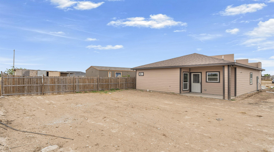 705 Bluebeard Ct., Laredo, Texas 78046, 3 Bedrooms Bedrooms, 6 Rooms Rooms,2 BathroomsBathrooms,Residential,For Sale,705 Bluebeard Ct.,20260020